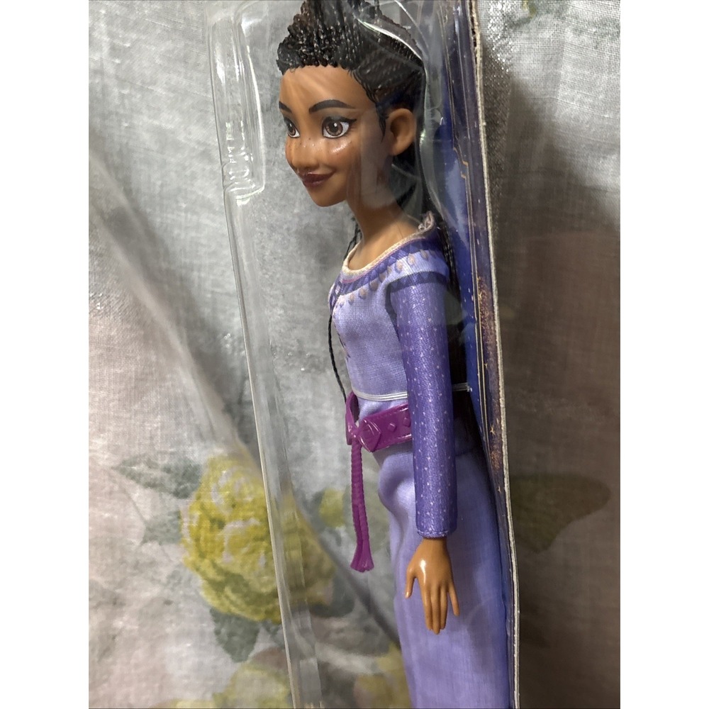 Disney Princess Wish ASHA OF ROSAS 12" Posable Doll With Accessories New - Picture 3 of 5